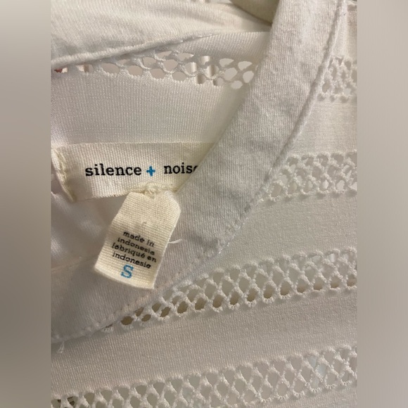 Silence + Noise Urban Outfitters Striped Crochet Bodycon Dress size Small - Picture 4 of 9